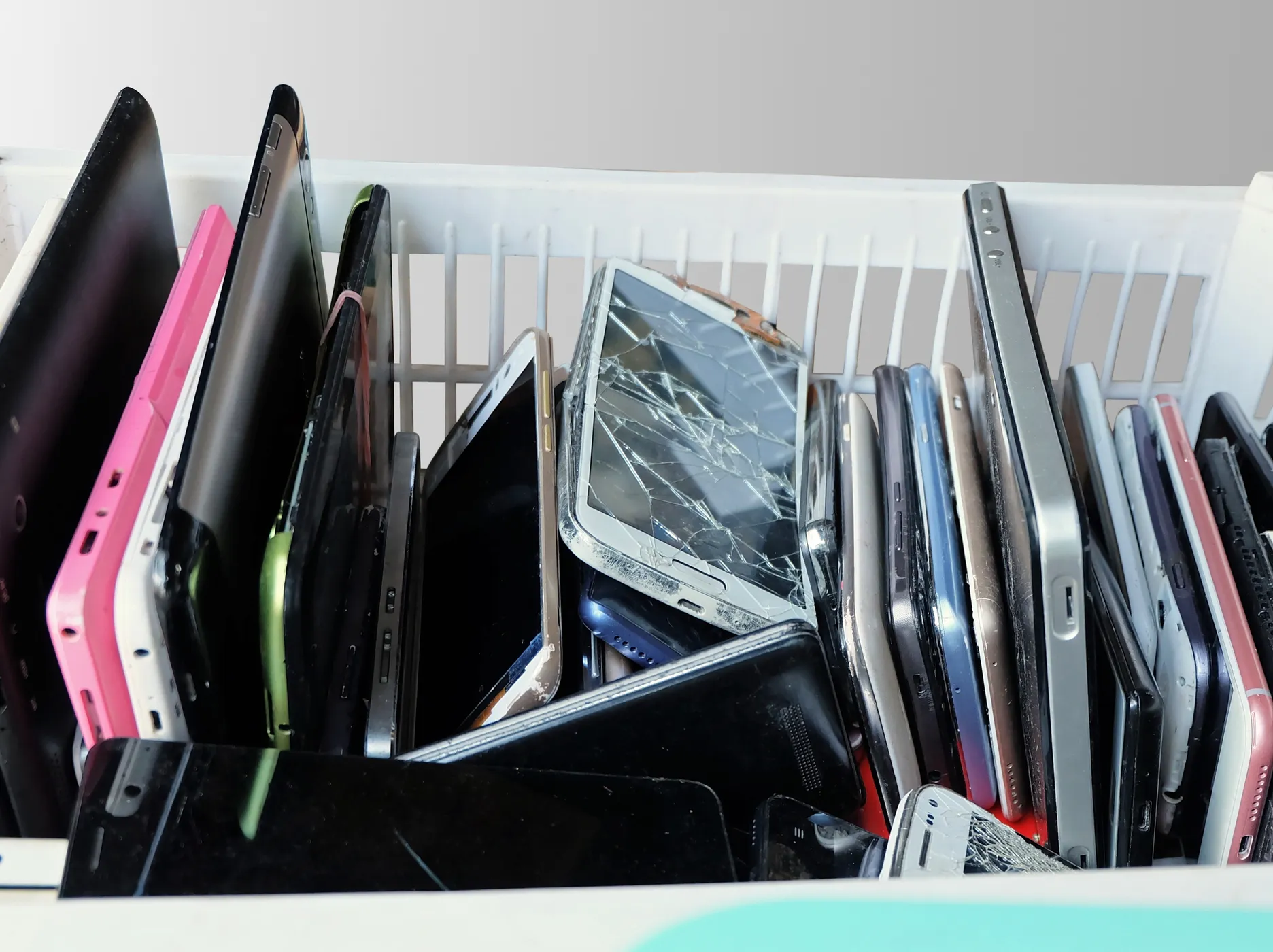 Small electronics, big circular challenge