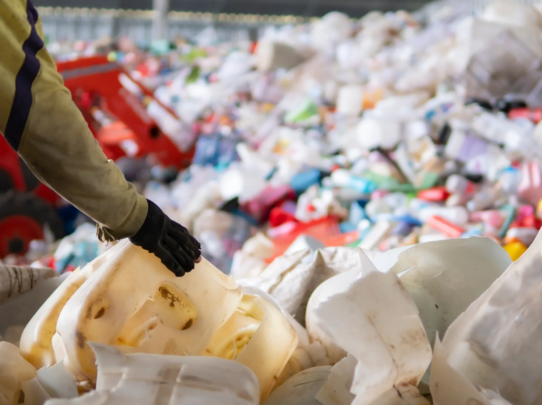 Invest-NL supports Xycle in accelerating circular plastic recycling