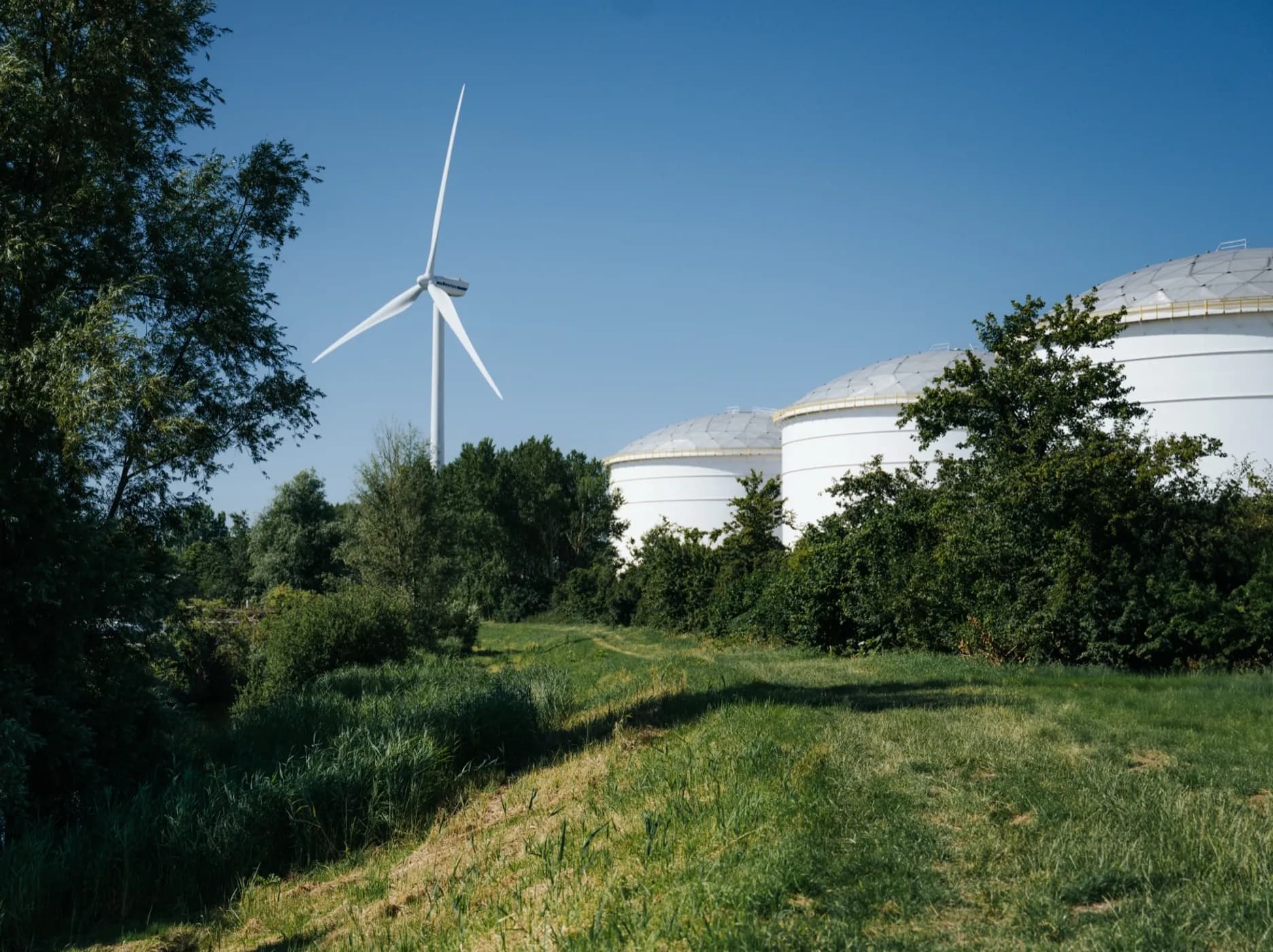 The coalition agreement focuses on investing in future earning potential